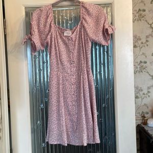 SIENNA SKY DRESS (XS) NWT LAVENDER WITH FLORAL PRINT